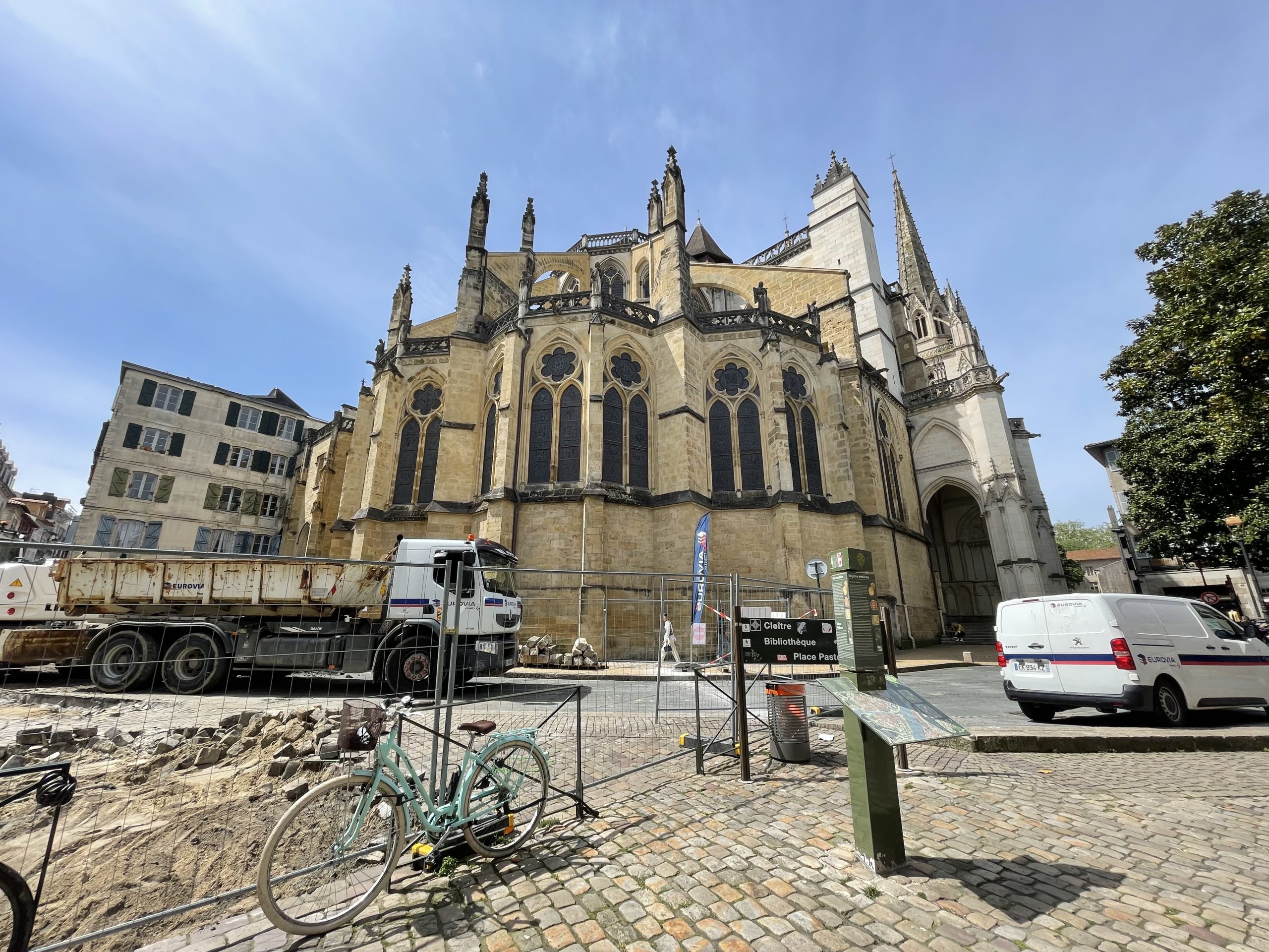 Una chiesa a Bayonne, credo la cattedrale